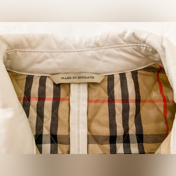 Authentic BURBERRY XS Quilted Barn Jacket, Cream Ivory Off-White - Picture 3 of 15